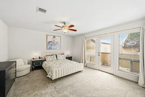 1116 Bering Drive 25 Houston TX 77057