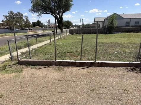 1113 N Hughes Street Amarillo TX 79107