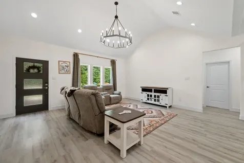 144 S Village Cove Loop Livingston TX 77351