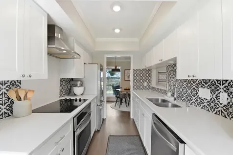 731 Worthshire Street Houston TX 77008