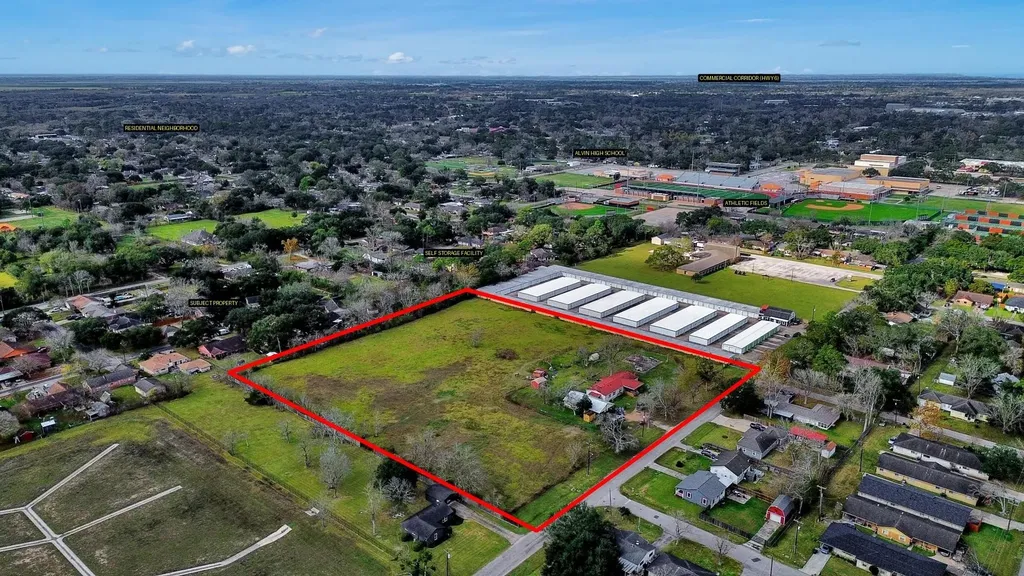1500 S Durant Street Alvin TX 77511