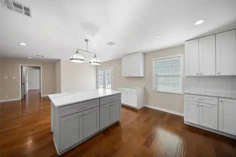 5203 Chantilly Lane Houston TX 77092