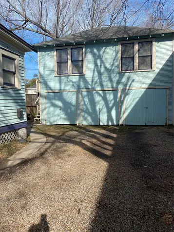 939 1/2 Byrne Street Ga Houston TX 77009