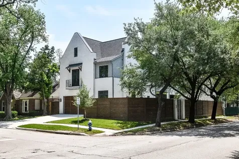 2247 North Boulevard Houston TX 77098