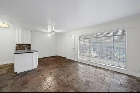 2322 Richton Street 18 Houston TX 77098