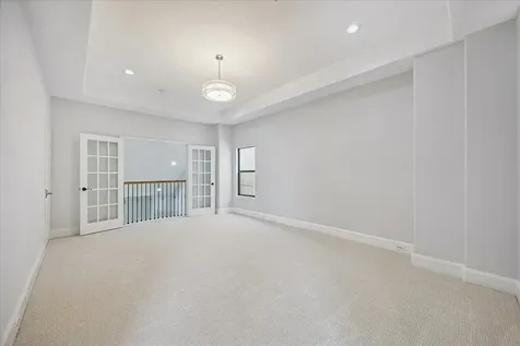 608 Westcott Street Houston TX 77007