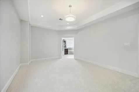 608 Westcott Street Houston TX 77007