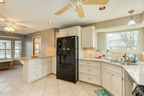 304 Arrowwood Street Lake Jackson TX 77566