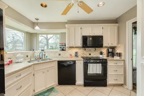 304 Arrowwood Street Lake Jackson TX 77566