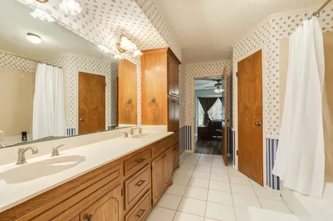 304 Arrowwood Street Lake Jackson TX 77566