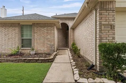 3119 Dogwood Springs Drive Houston TX 77073
