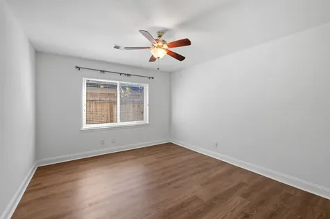 10151 Brinwood Drive Houston TX 77043