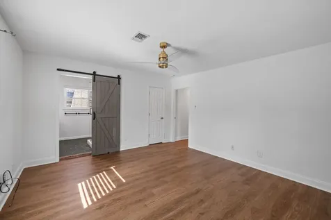 10151 Brinwood Drive Houston TX 77043