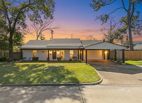10151 Brinwood Drive Houston TX 77043
