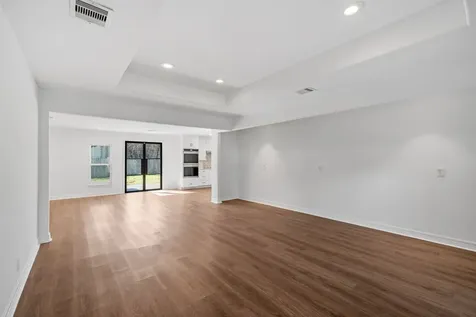 10151 Brinwood Drive Houston TX 77043