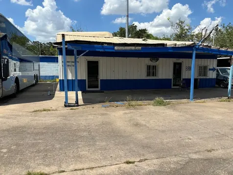 5621 Harrisburg Boulevard Houston TX 77011