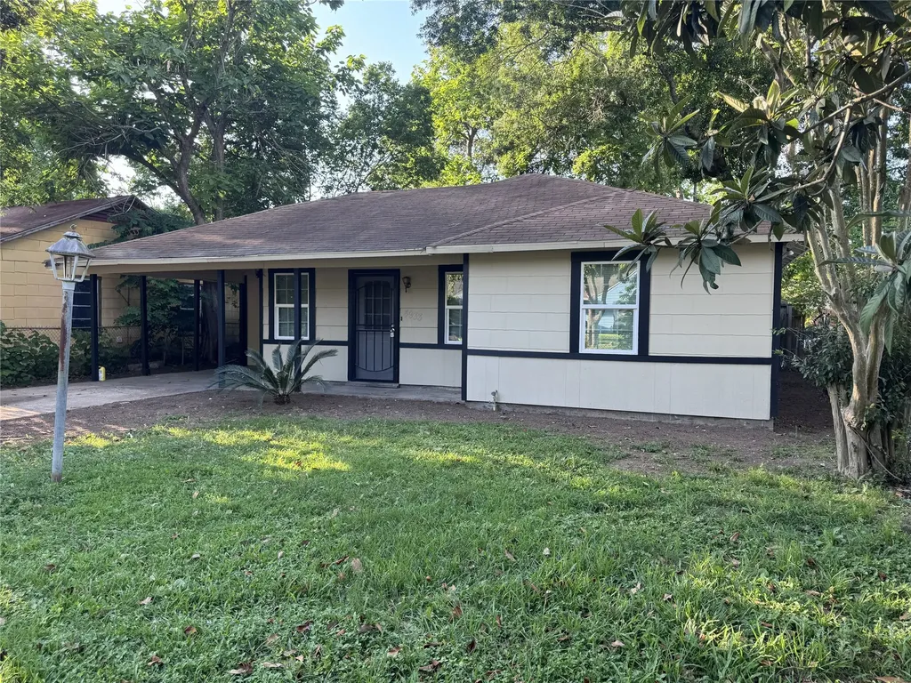 4933 Alvin Street Houston TX 77033