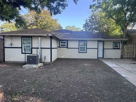 4933 Alvin Street Houston TX 77033