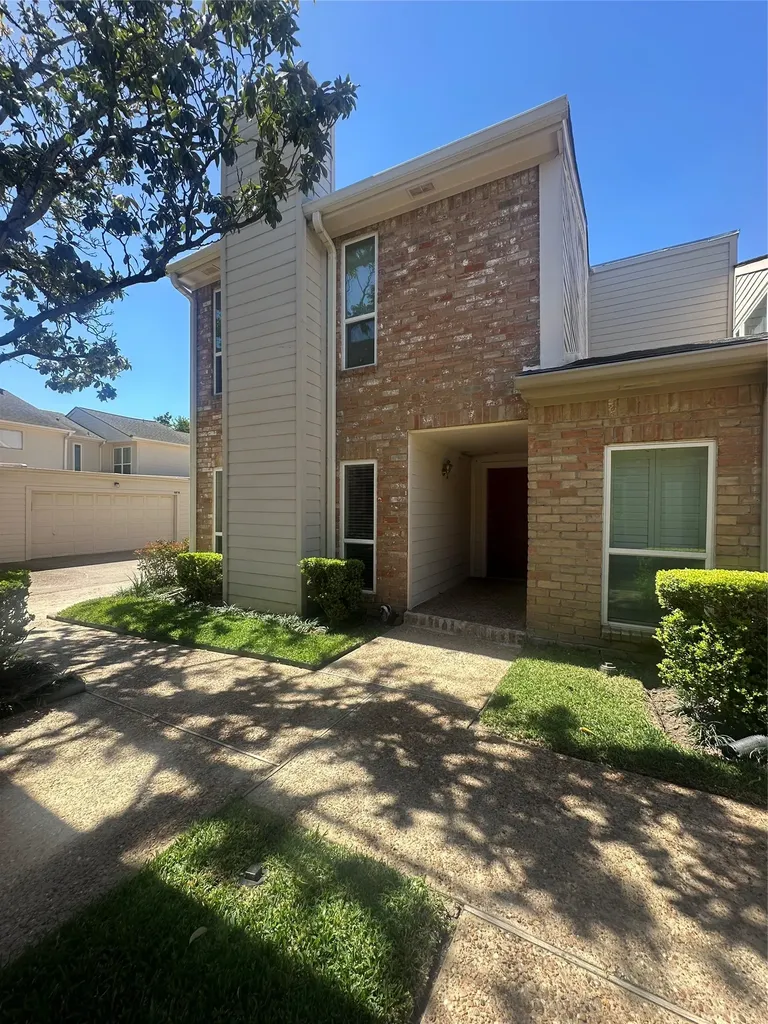 5915 Woodway Place Court Houston TX 77057
