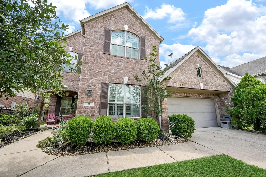 11 S Victoriana Circle Spring TX 77389