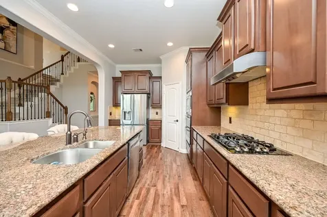 11 S Victoriana Circle Spring TX 77389