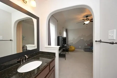 11 S Victoriana Circle Spring TX 77389
