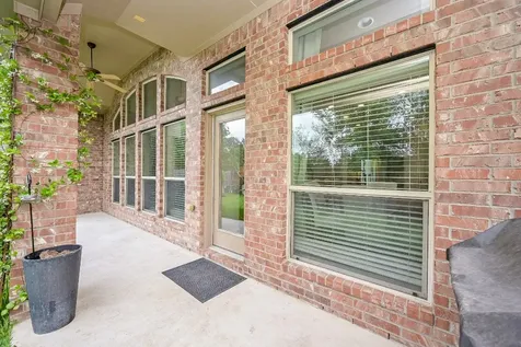 11 S Victoriana Circle Spring TX 77389