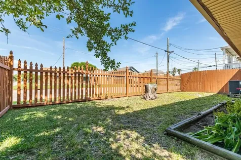 803 Sealy Street Galveston TX 77550