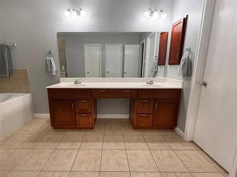 11618 Wren Crossing Drive Houston TX 77038