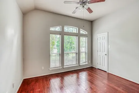 606 Red Oak Canyon Lane La Marque TX 77568