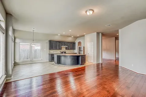 606 Red Oak Canyon Lane La Marque TX 77568
