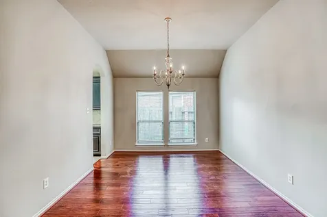606 Red Oak Canyon Lane La Marque TX 77568