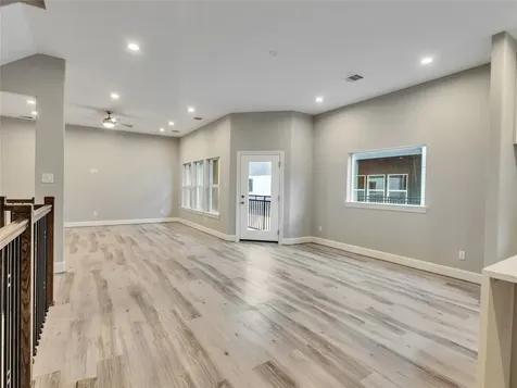 1122 W 16th Street D Houston TX 77008