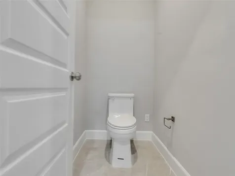 1122 W 16th Street D Houston TX 77008