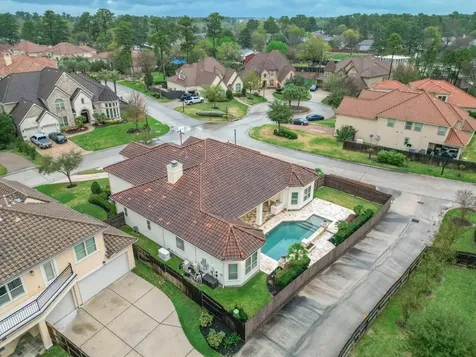9503 Martha Springs Drive Houston TX 77070