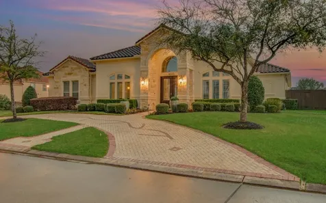 9503 Martha Springs Drive Houston TX 77070