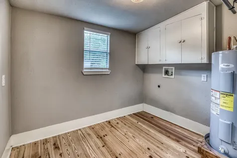 408 N Hunt Street Bellville TX 77418