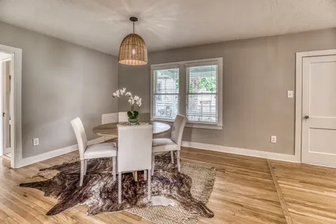 408 N Hunt Street Bellville TX 77418