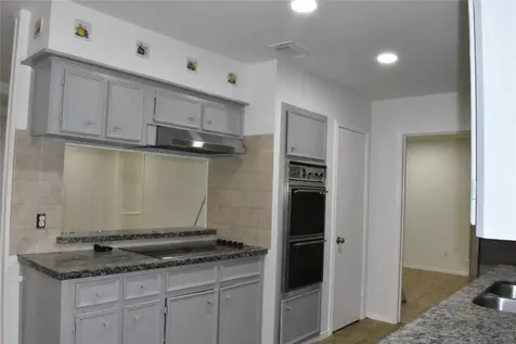 10427 Huntington Wood Drive Houston TX 77099