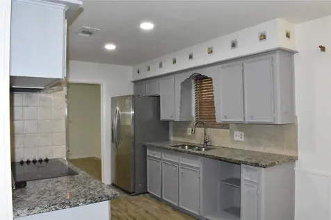 10427 Huntington Wood Drive Houston TX 77099