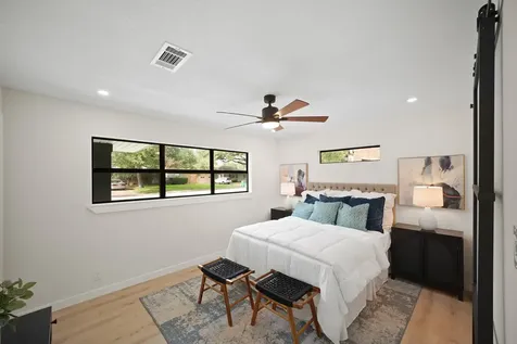 4813 Hummingbird Street Houston TX 77035