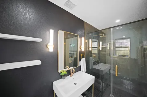 4813 Hummingbird Street Houston TX 77035