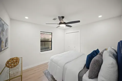4813 Hummingbird Street Houston TX 77035
