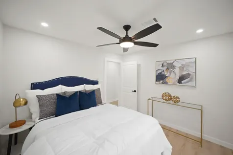 4813 Hummingbird Street Houston TX 77035