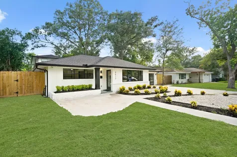 4813 Hummingbird Street Houston TX 77035