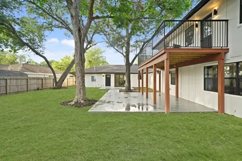 4813 Hummingbird Street Houston TX 77035
