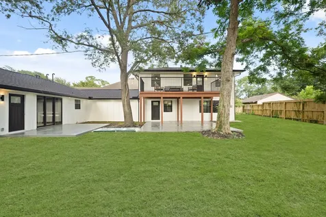 4813 Hummingbird Street Houston TX 77035