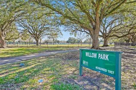 4813 Hummingbird Street Houston TX 77035