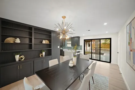 4813 Hummingbird Street Houston TX 77035