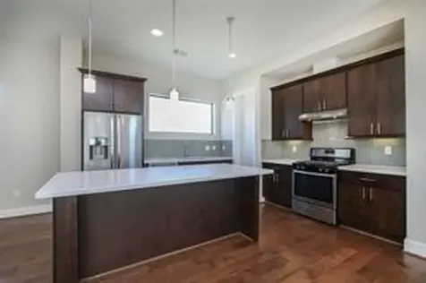611 Sydnor Street Houston TX 77020